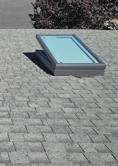 Manual Venting Skylights